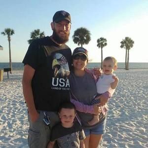 Meet your Posher, Caitlin